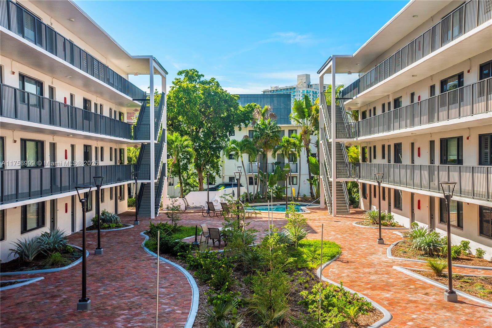 Property for Sale at 2924 Day Ave N311, Miami, Broward County, Florida - Bedrooms: 1 
Bathrooms: 1  - $360,000