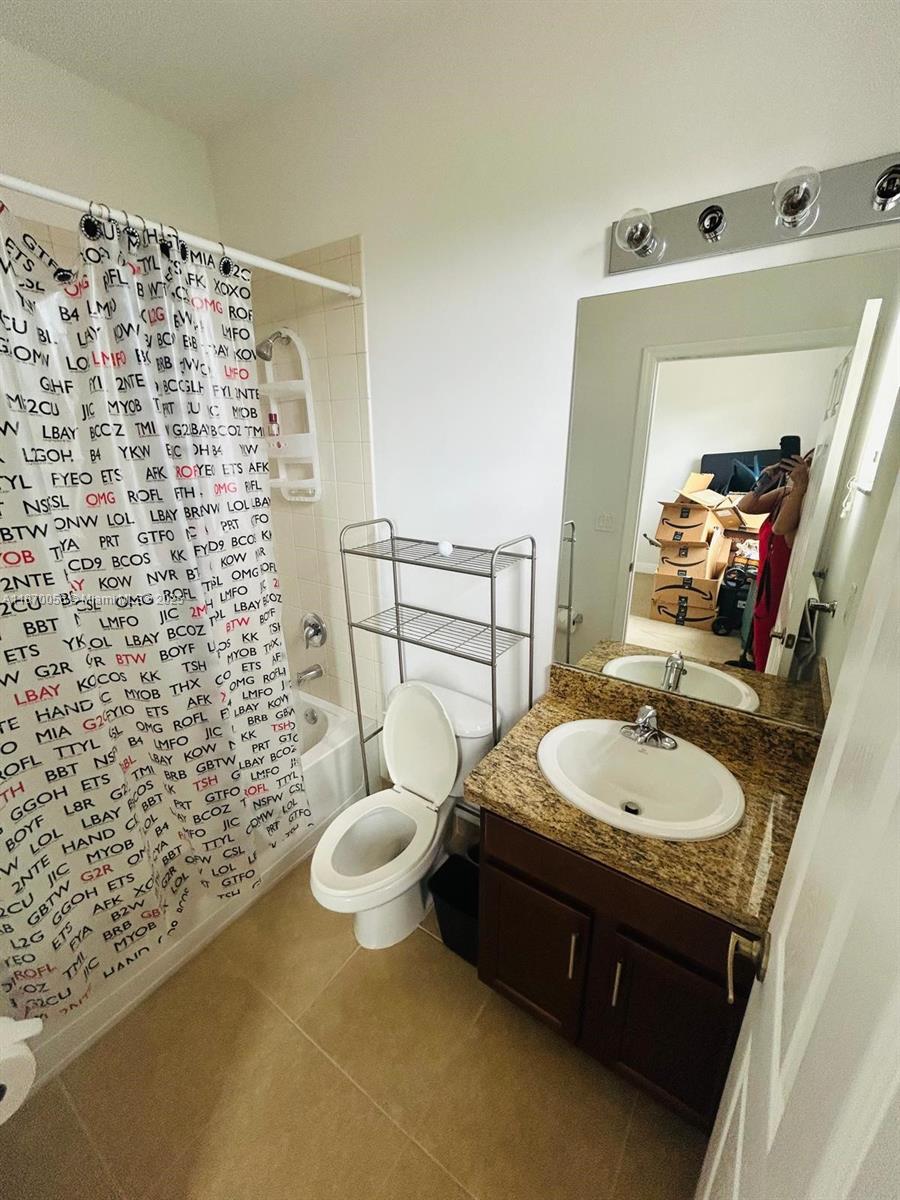 COBBLESTONE II CONDO - Residential Lease