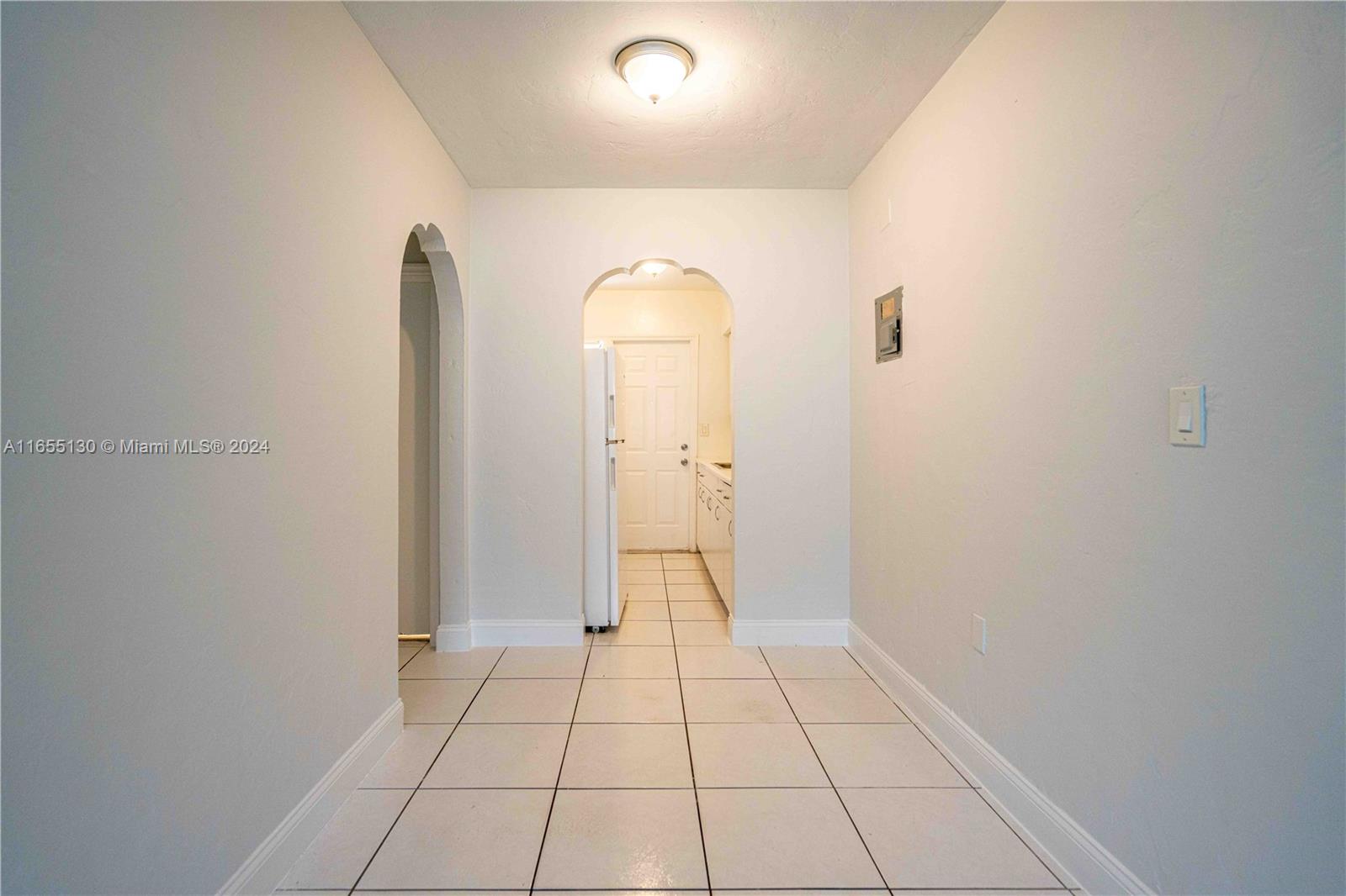 ALTOS DEL MAR NO 3 - Residential Lease