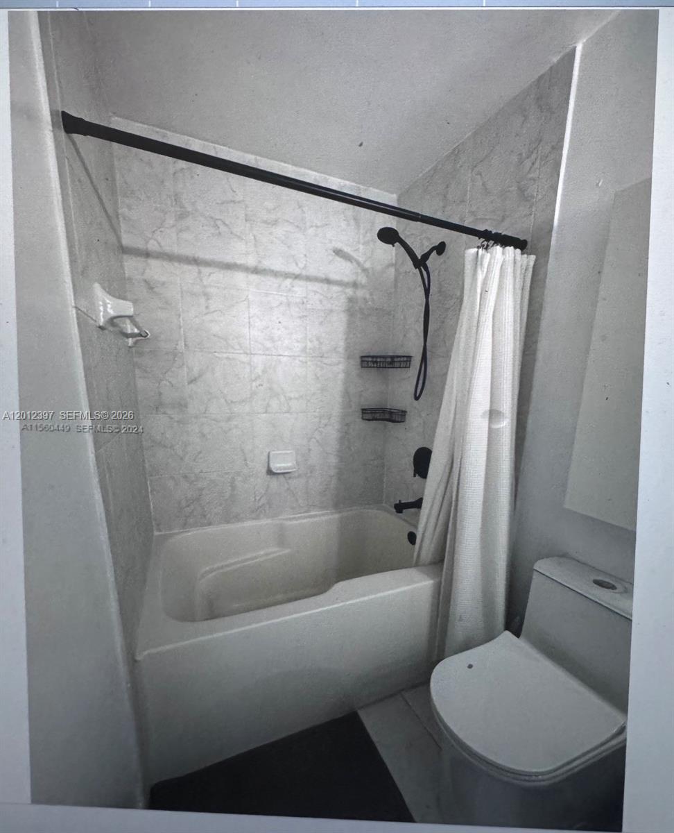 THE LOFT DOWNTOWN II COND - Residential Lease