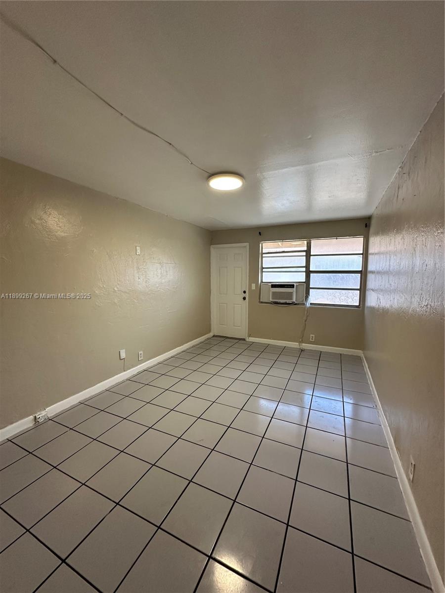 WEST CARVER RANCHES ADD N - Residential Lease