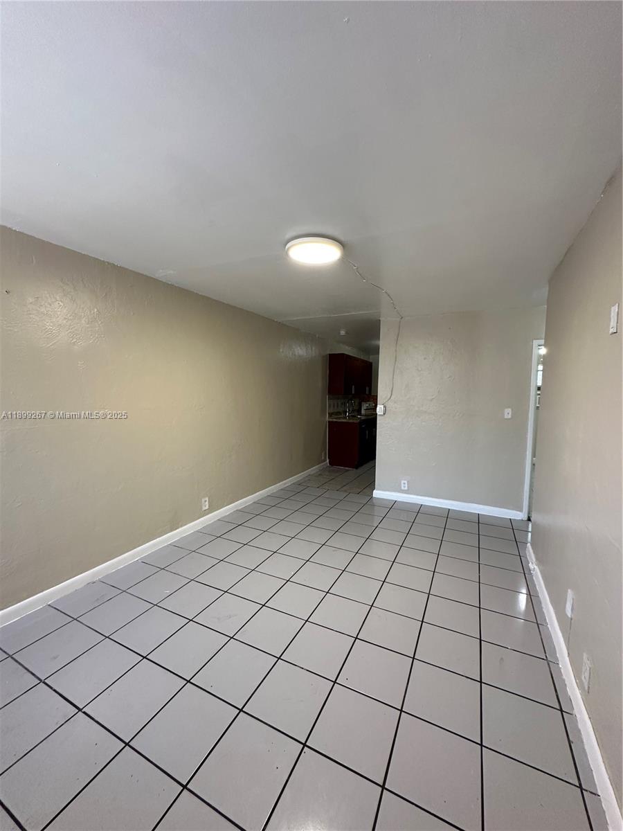 WEST CARVER RANCHES ADD N - Residential Lease