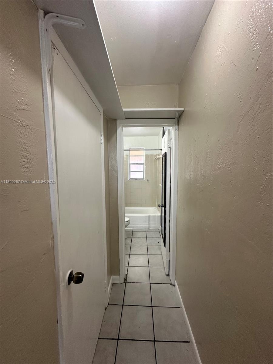 WEST CARVER RANCHES ADD N - Residential Lease