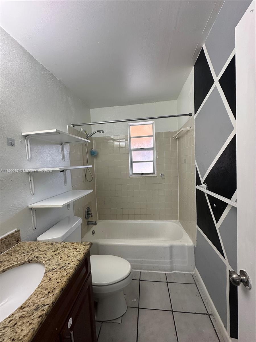 WEST CARVER RANCHES ADD N - Residential Lease