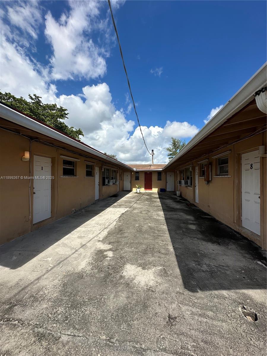 WEST CARVER RANCHES ADD N - Residential Lease
