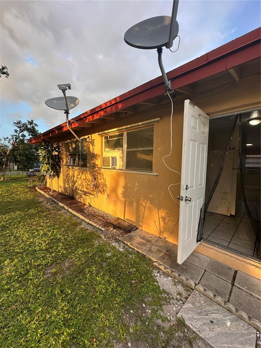WEST CARVER RANCHES ADD N - Residential Lease