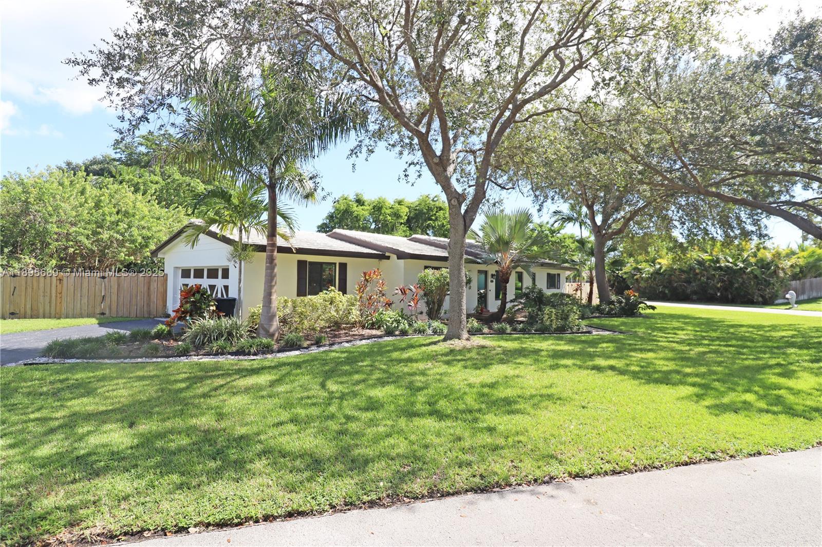 OLD CUTLER WEST SEC TWO - Residential