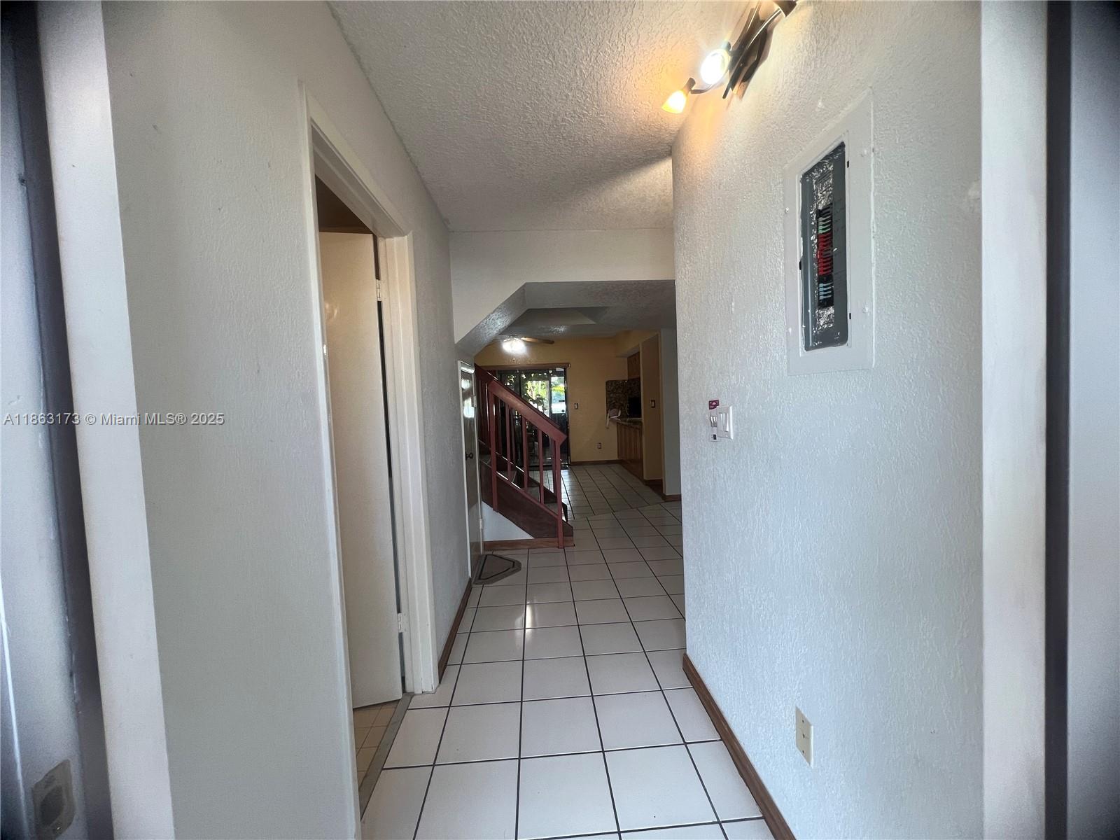 LAGO GRANDE FOUR-B CONDO - Residential