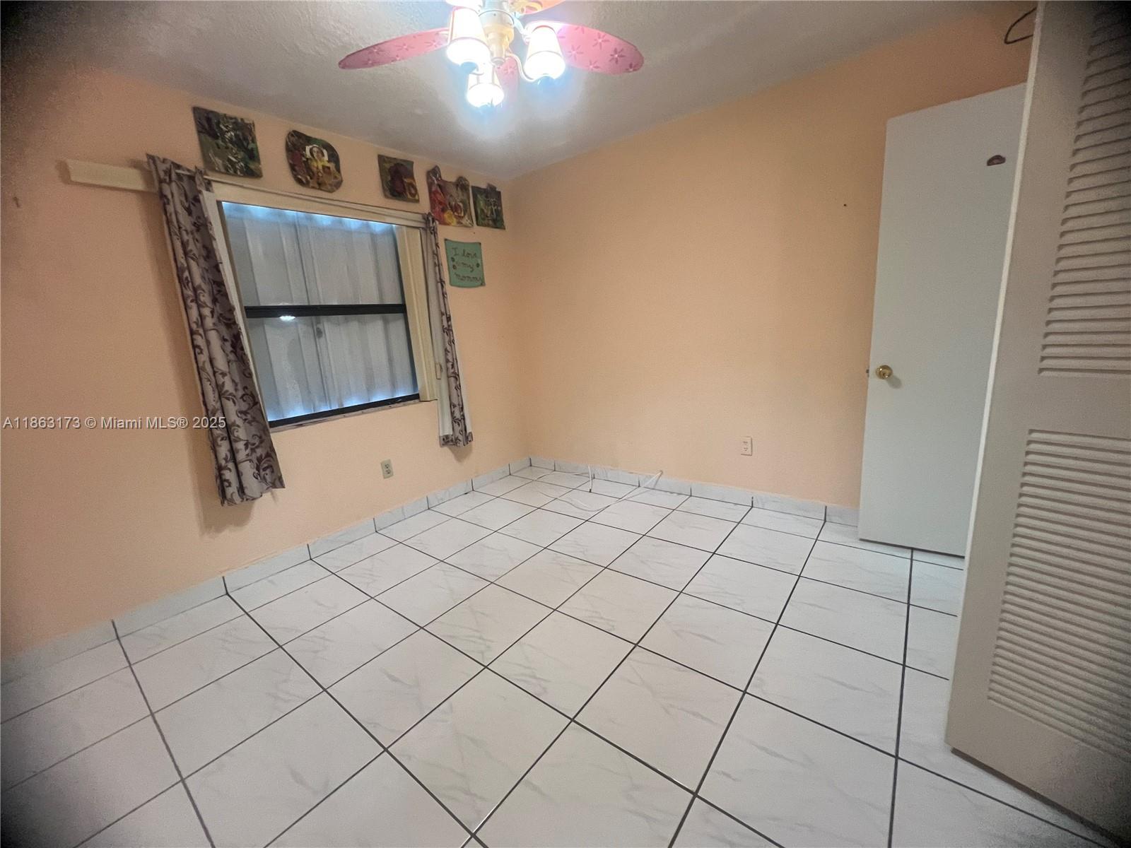 LAGO GRANDE FOUR-B CONDO - Residential