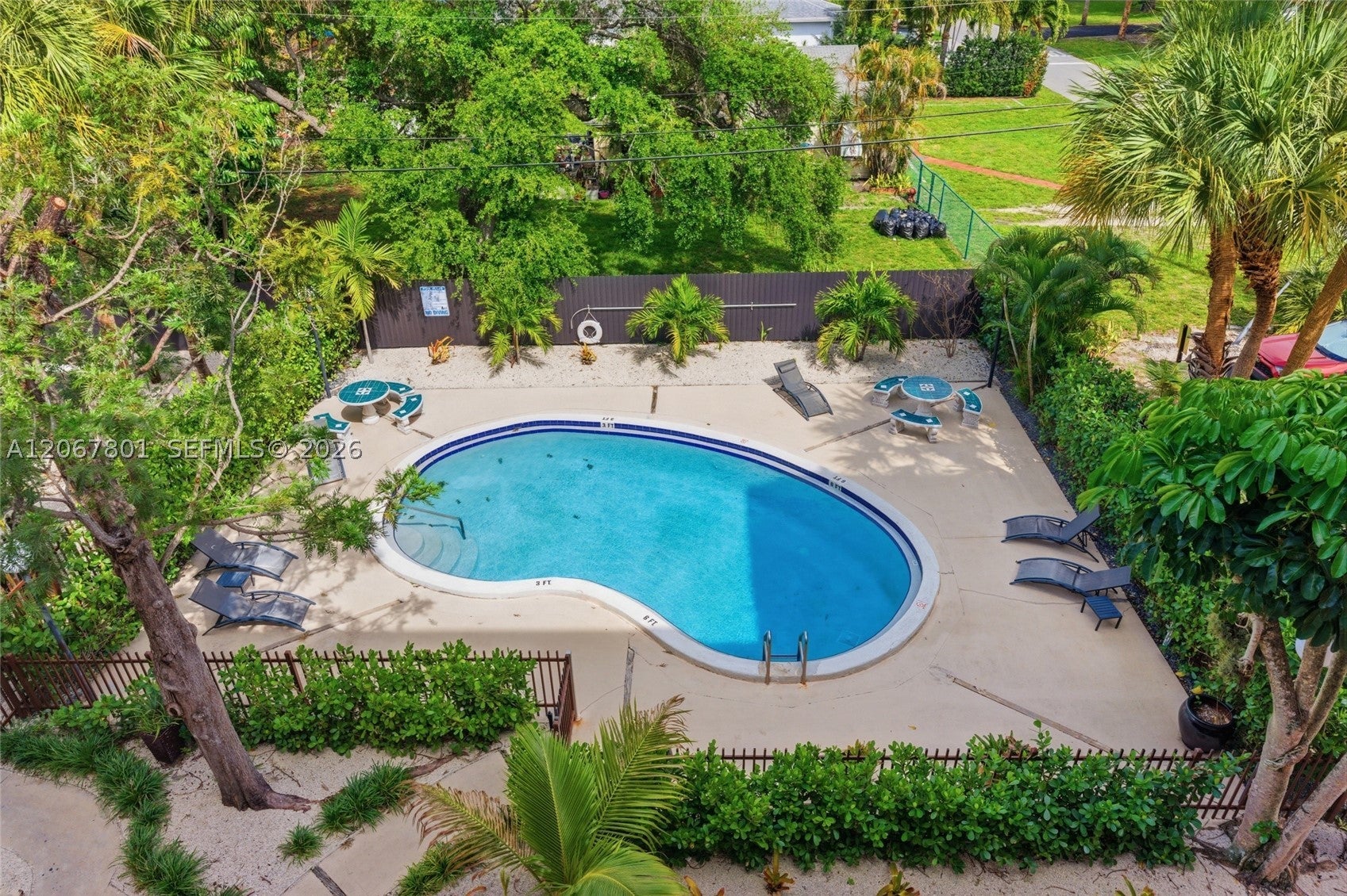 2520 N Andrews Ave 305