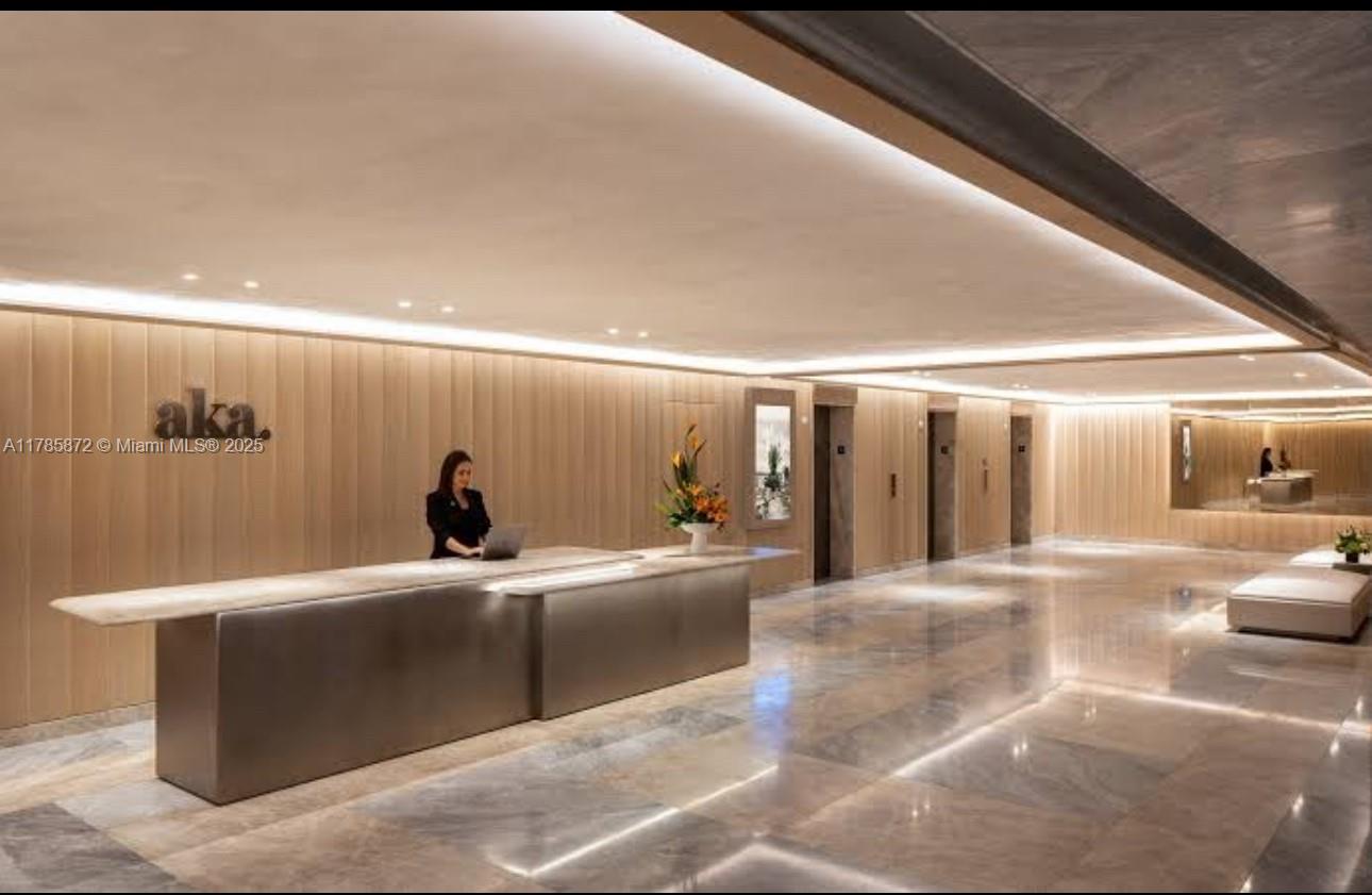 1395 W Brickell Ave 2813