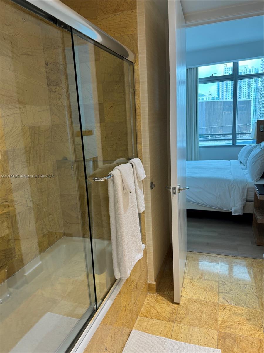 MAYFIELD CONDO - Residential Lease