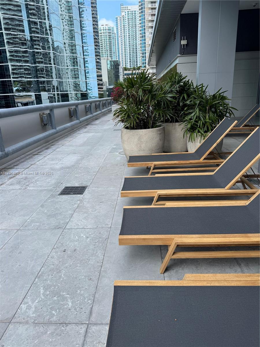 MAYFIELD CONDO - Residential Lease