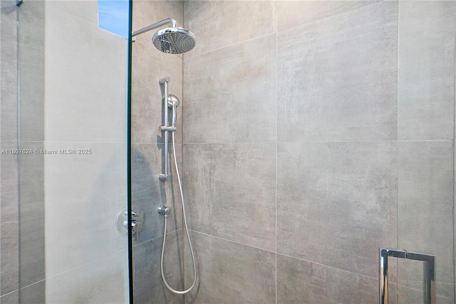 RAILWAY SHOPS ADDN 2ND AM - Residential