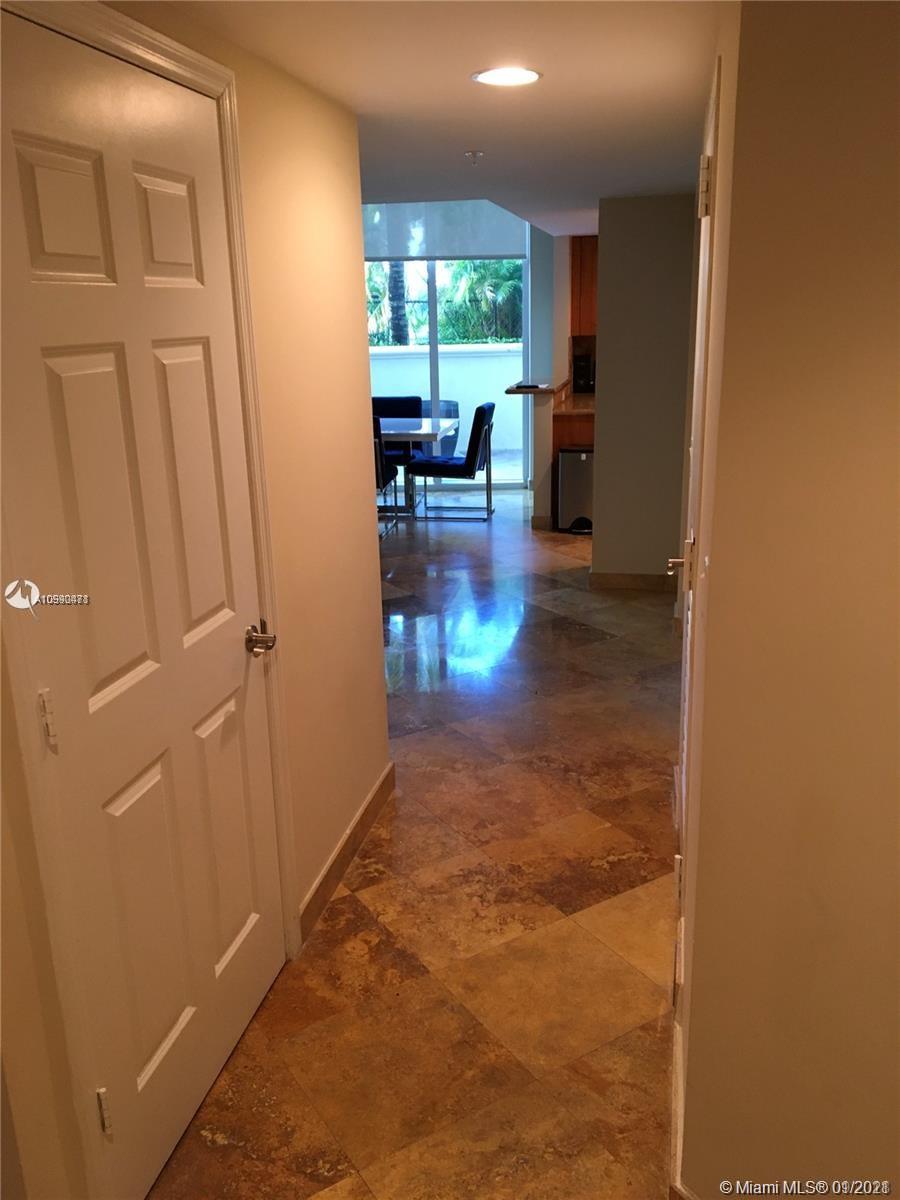 DUO CONDO WEST - Residential