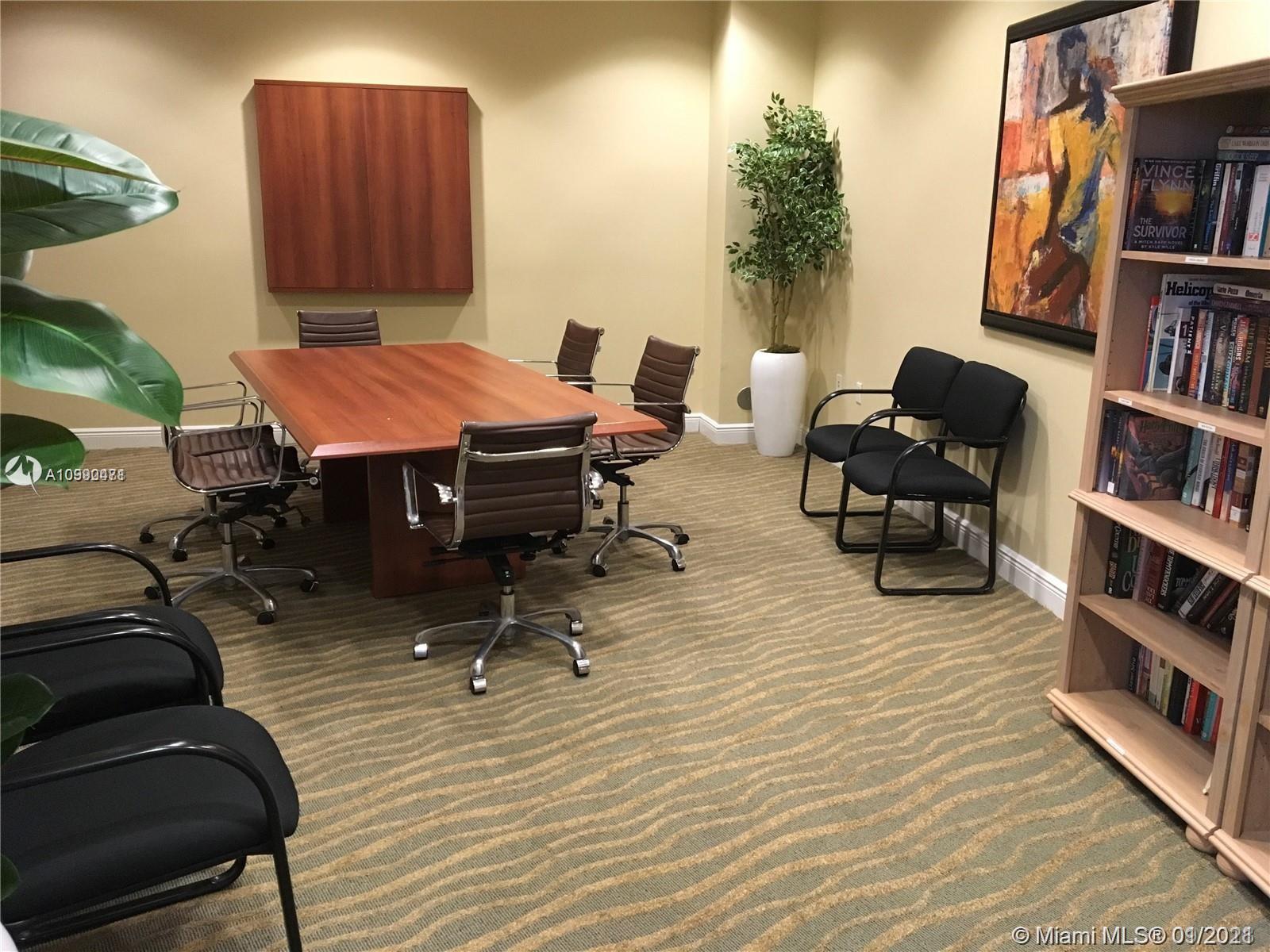 DUO CONDO WEST - Residential