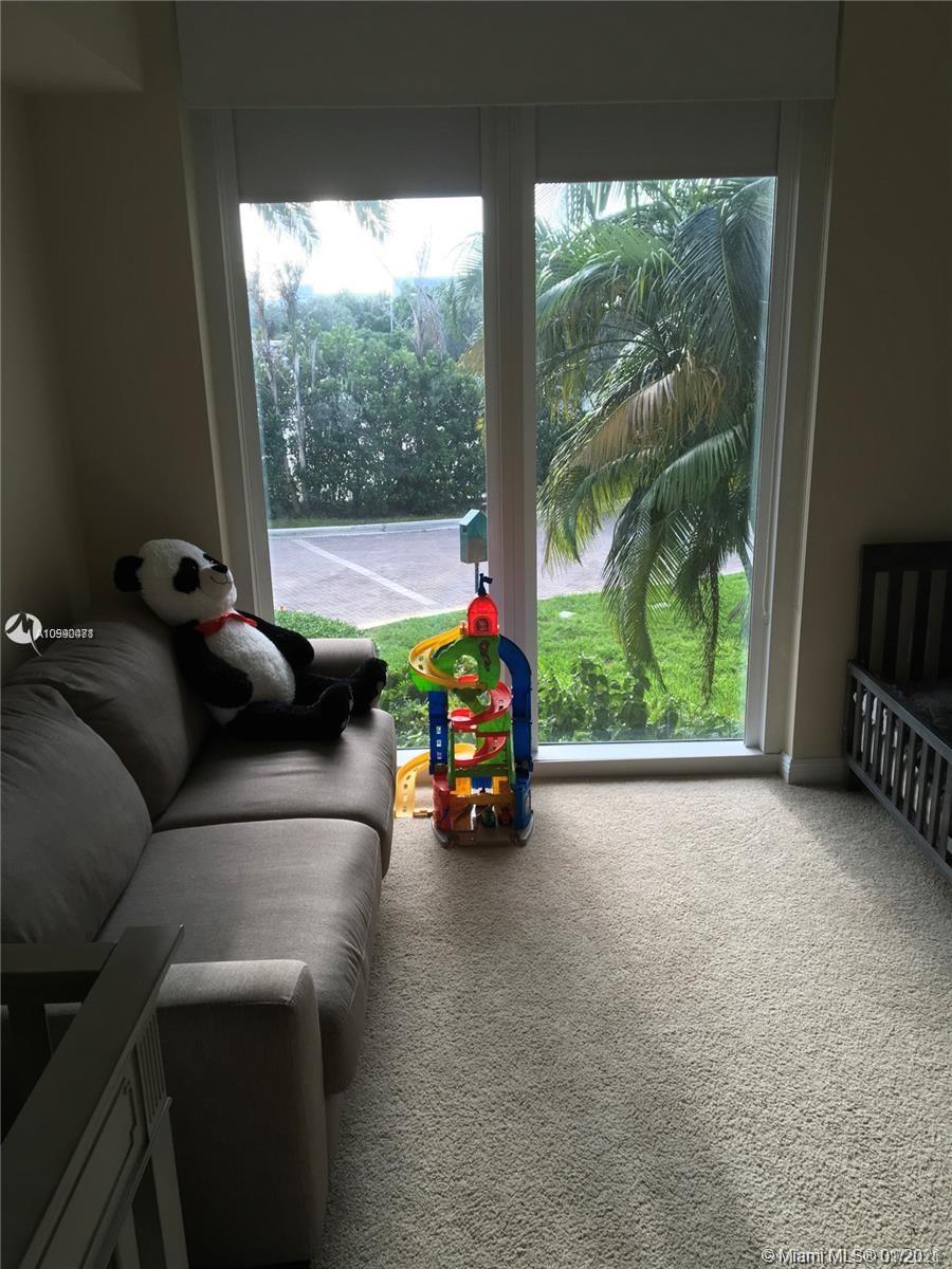 DUO CONDO WEST - Residential