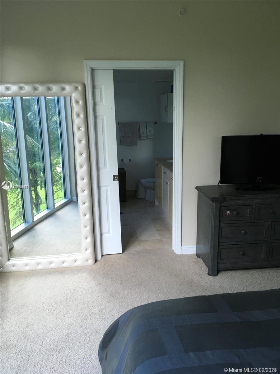 DUO CONDO WEST - Residential