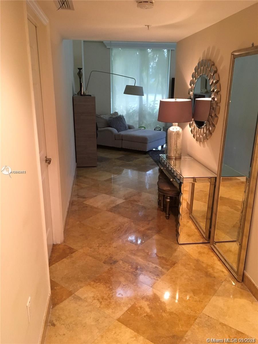 DUO CONDO WEST - Residential