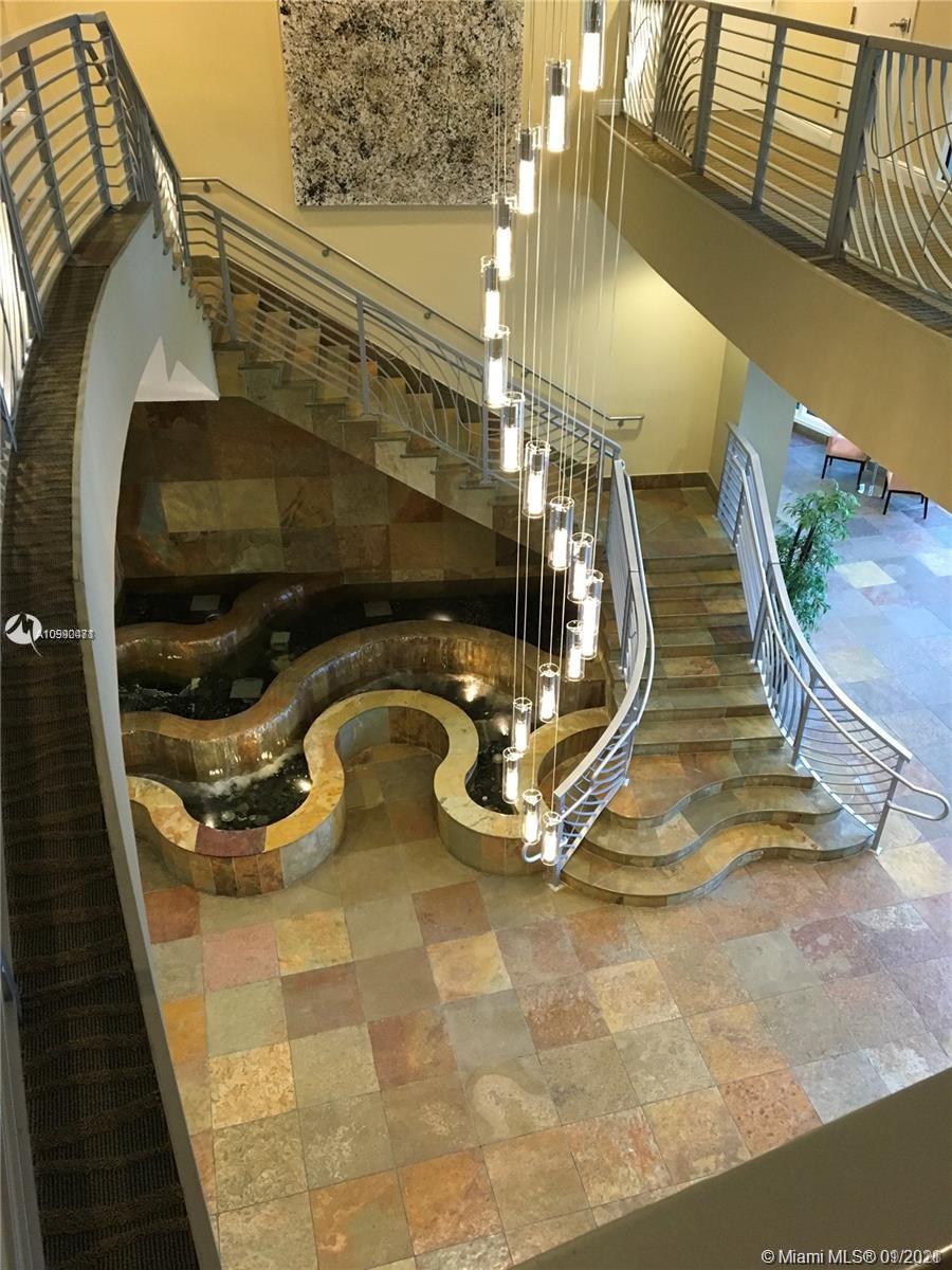 DUO CONDO WEST - Residential