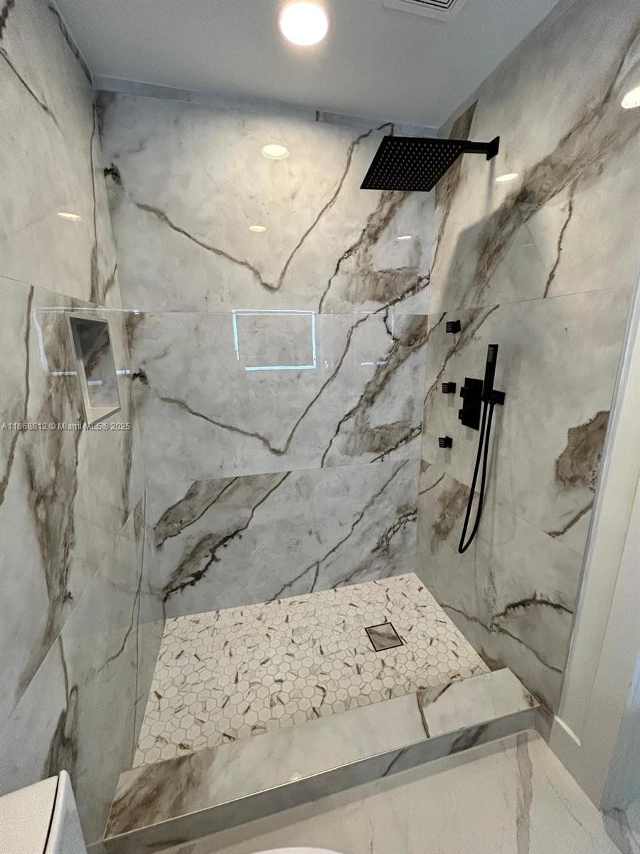 NORTH ANDREWS TERRACE - Residential