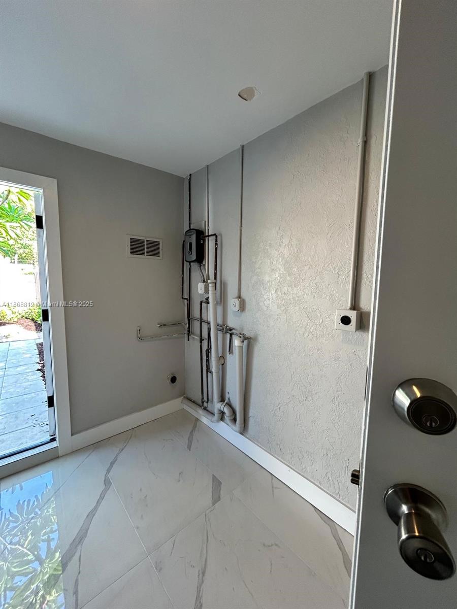 NORTH ANDREWS TERRACE - Residential