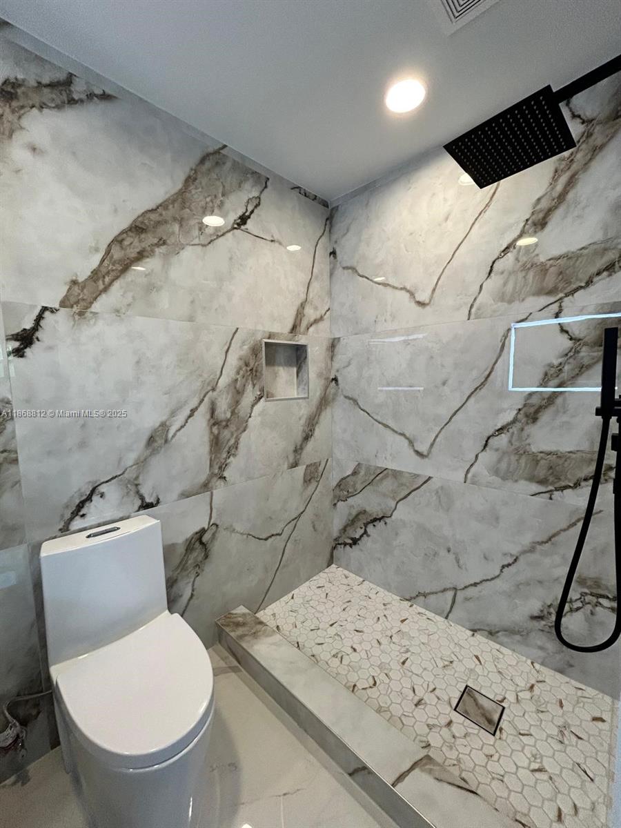 NORTH ANDREWS TERRACE - Residential