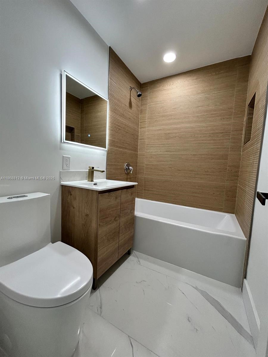 NORTH ANDREWS TERRACE - Residential