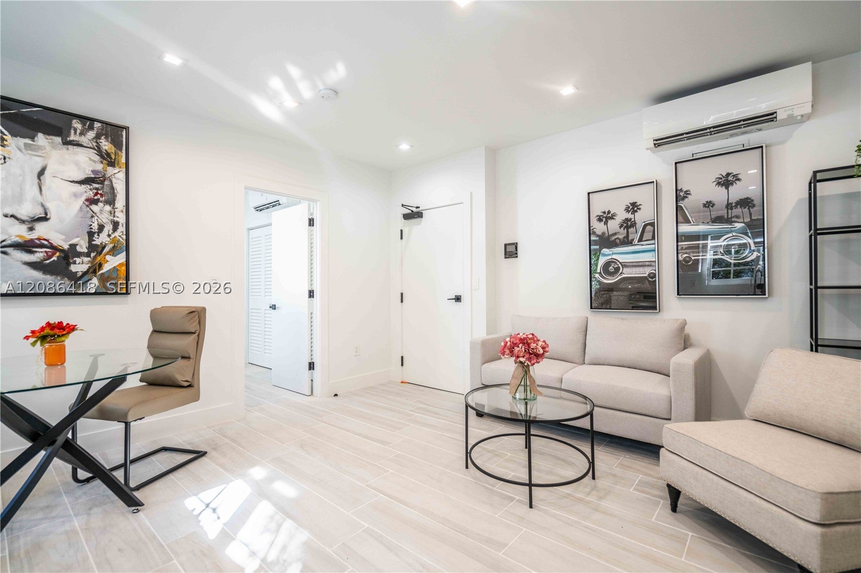 960 Jefferson Ave 205