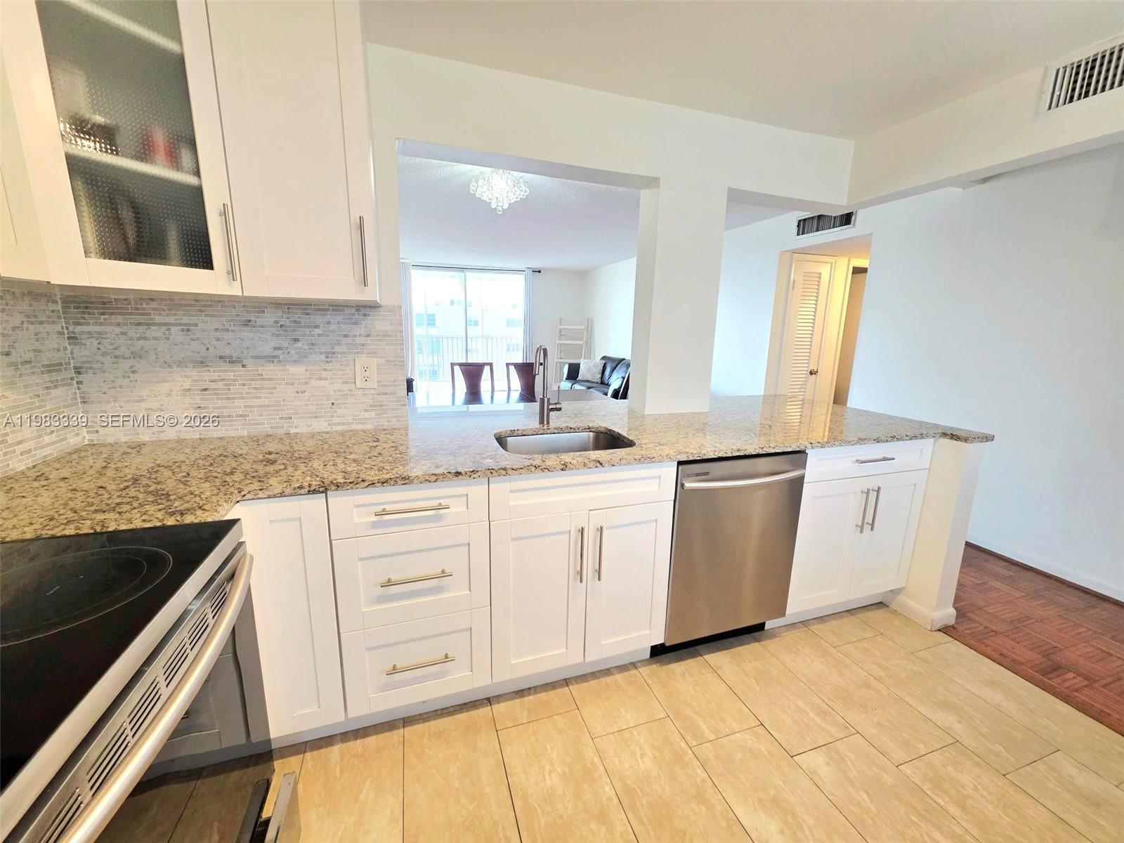 MEADOWBROOK TOWERS CONDO - Residential