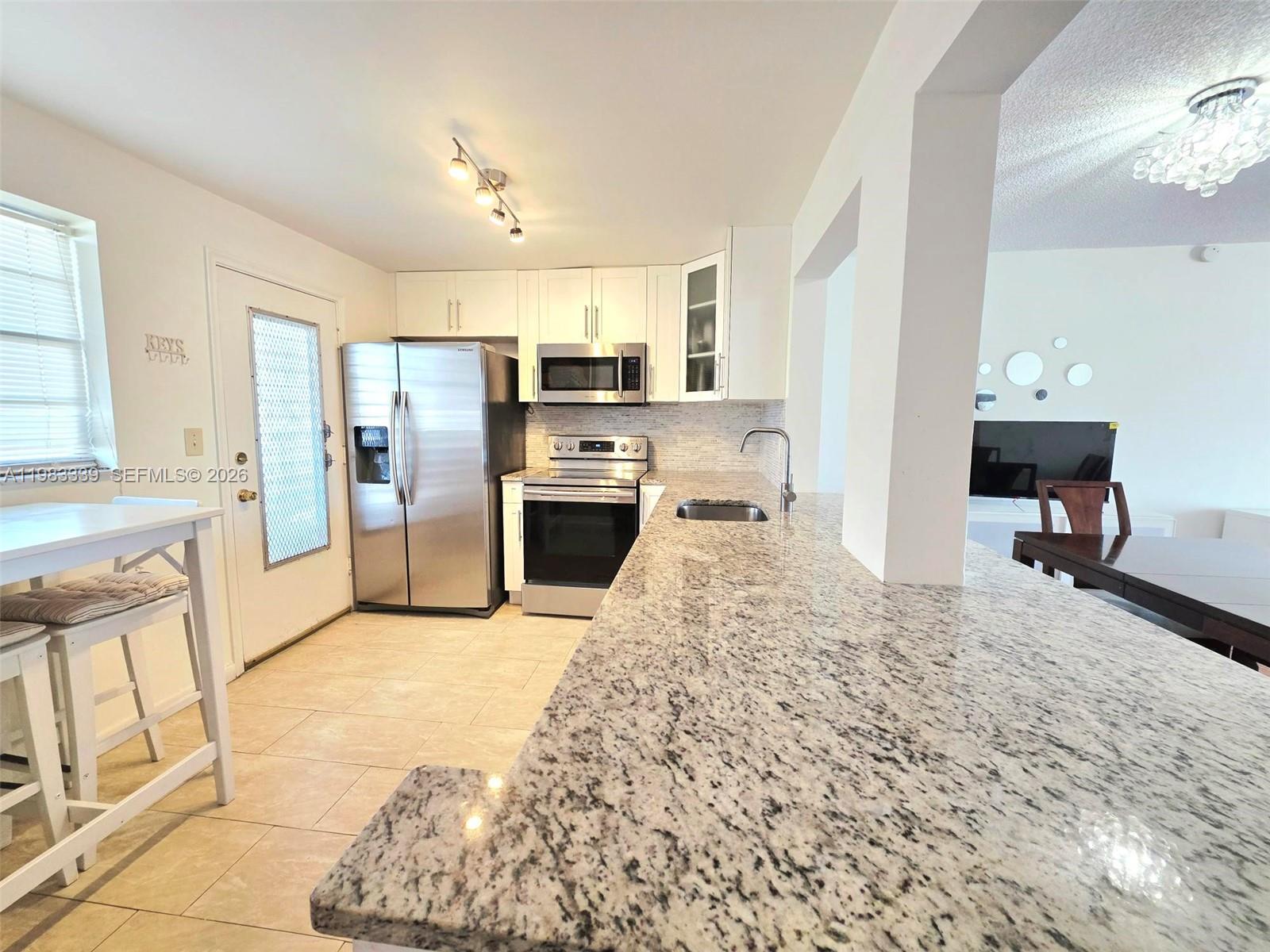 MEADOWBROOK TOWERS CONDO - Residential