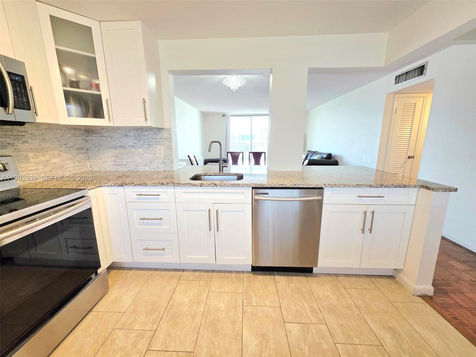 MEADOWBROOK TOWERS CONDO - Residential