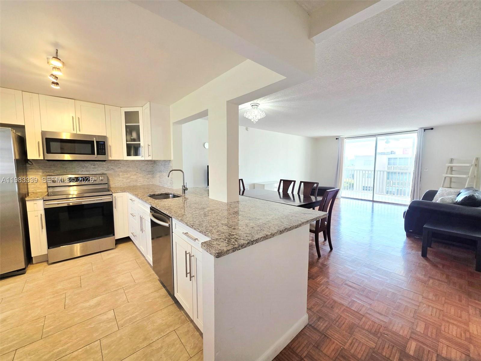 MEADOWBROOK TOWERS CONDO - Residential