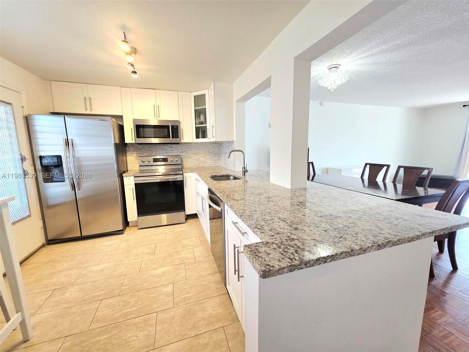 MEADOWBROOK TOWERS CONDO - Residential