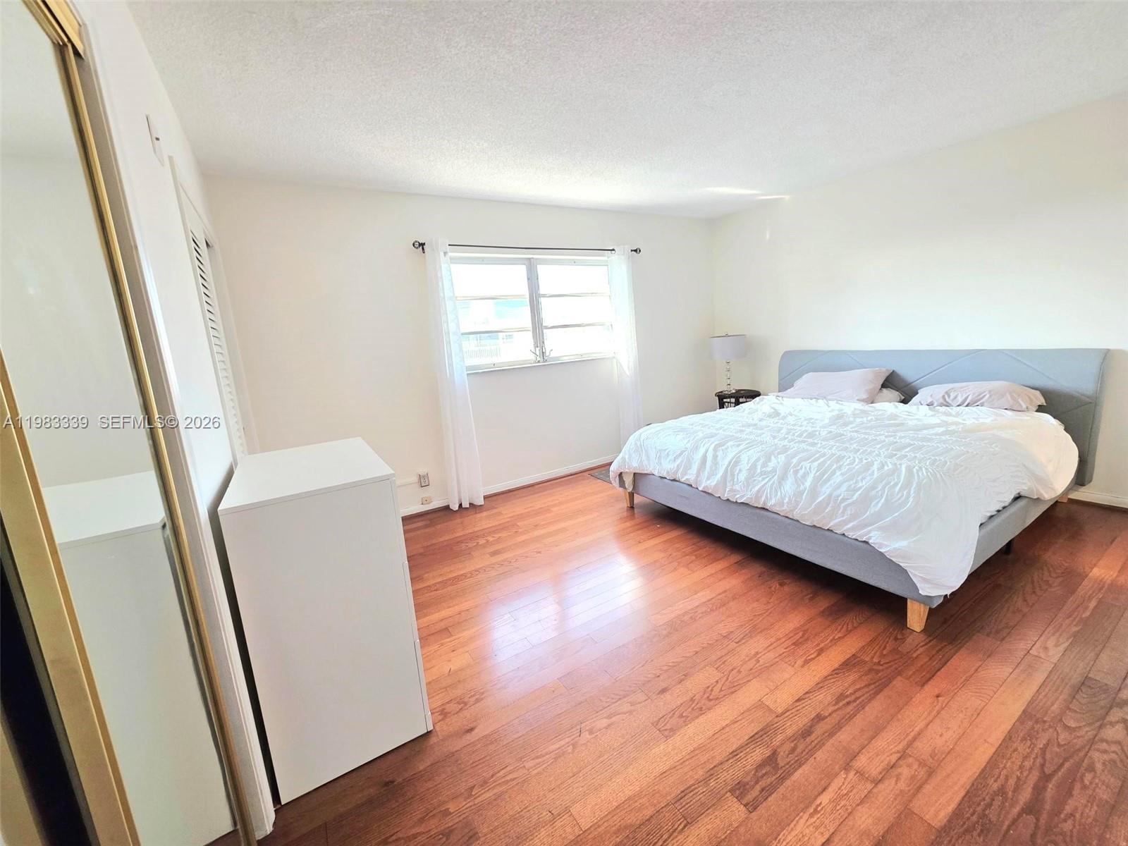 MEADOWBROOK TOWERS CONDO - Residential