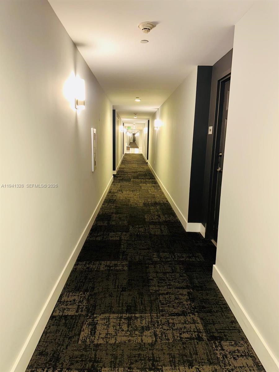 HOLLYWOOD STATION RES CON - Residential