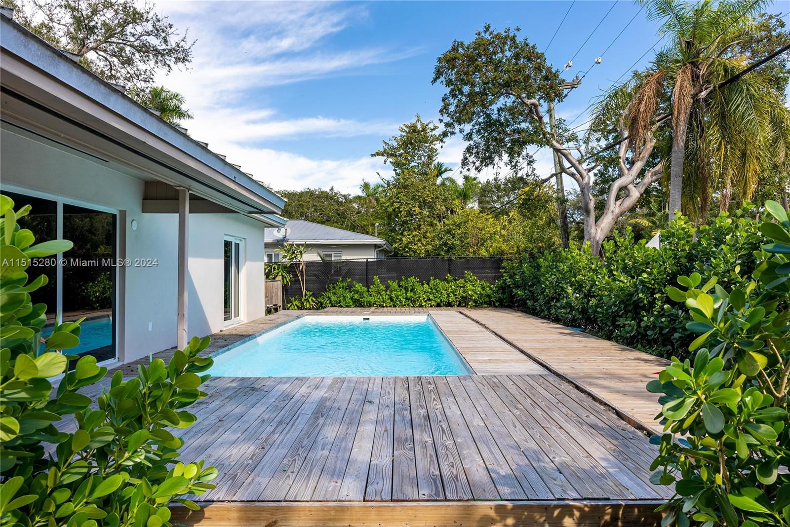 RHODES AMD NEW BISC - Residential