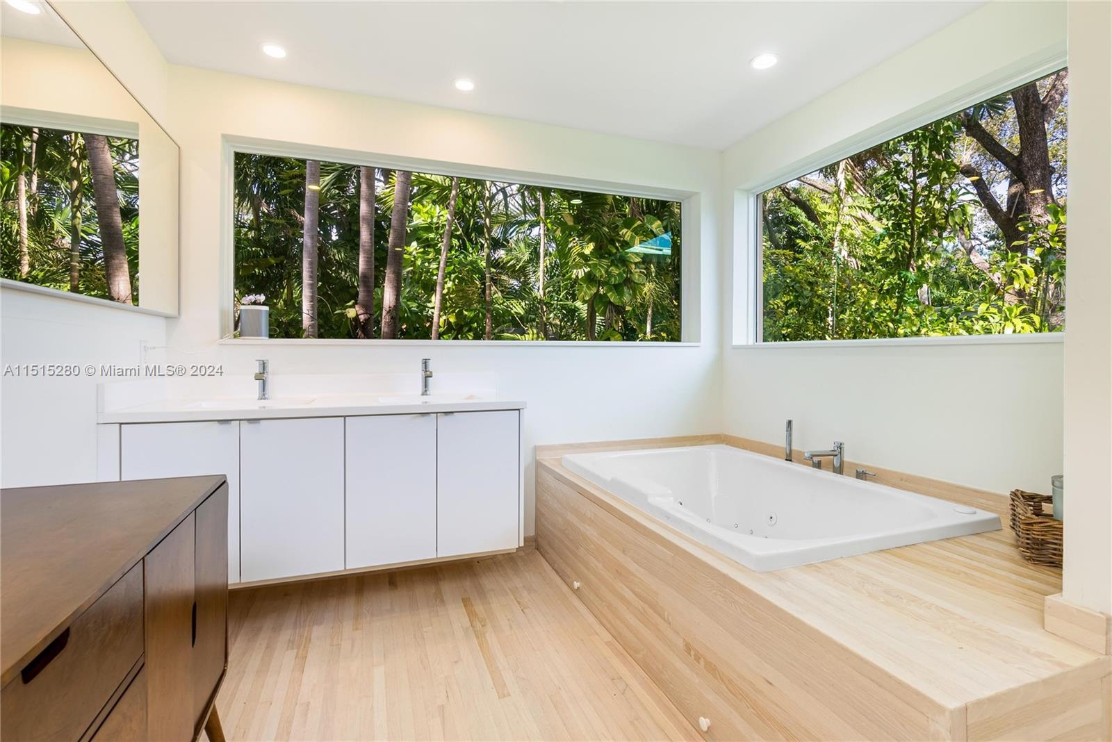 RHODES AMD NEW BISC - Residential