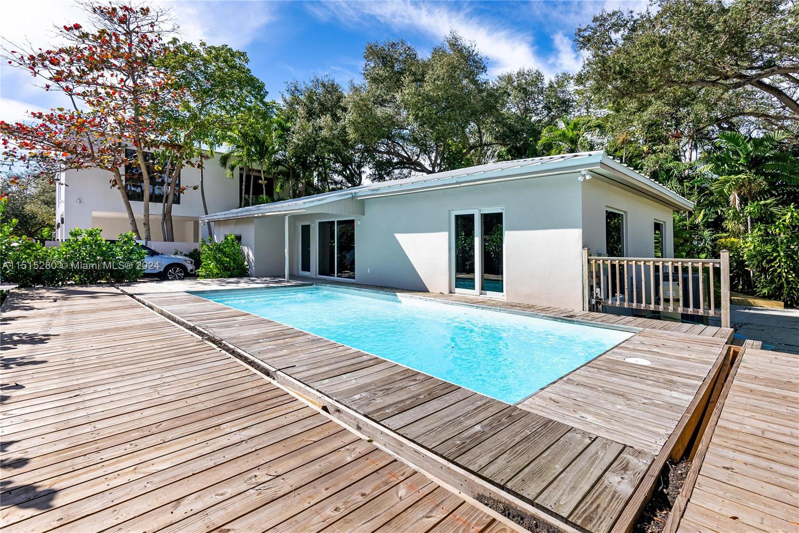 RHODES AMD NEW BISC - Residential