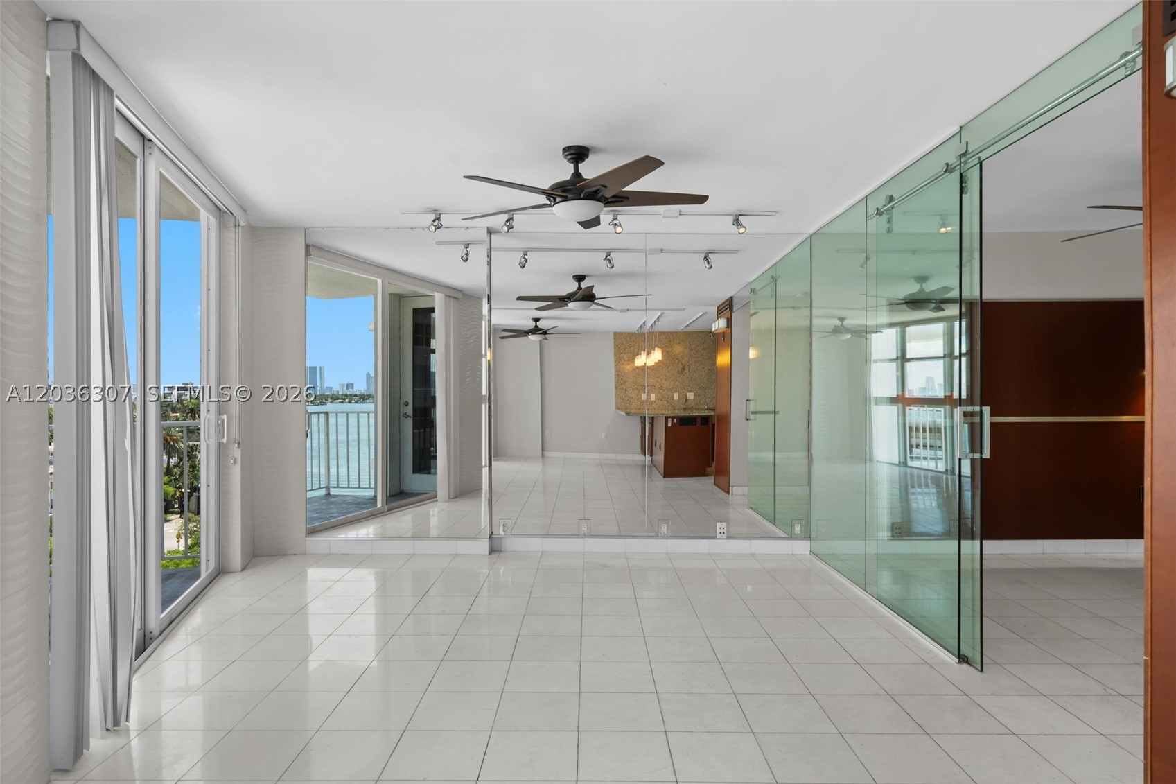1228 West Ave 604