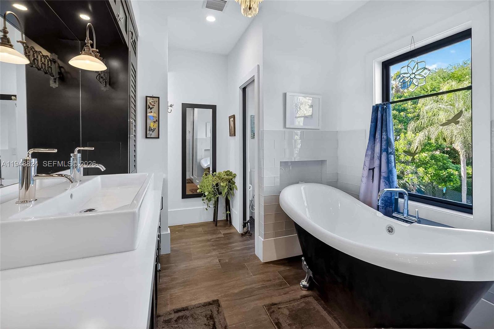 NATOMA MANORS RE SUB - Residential