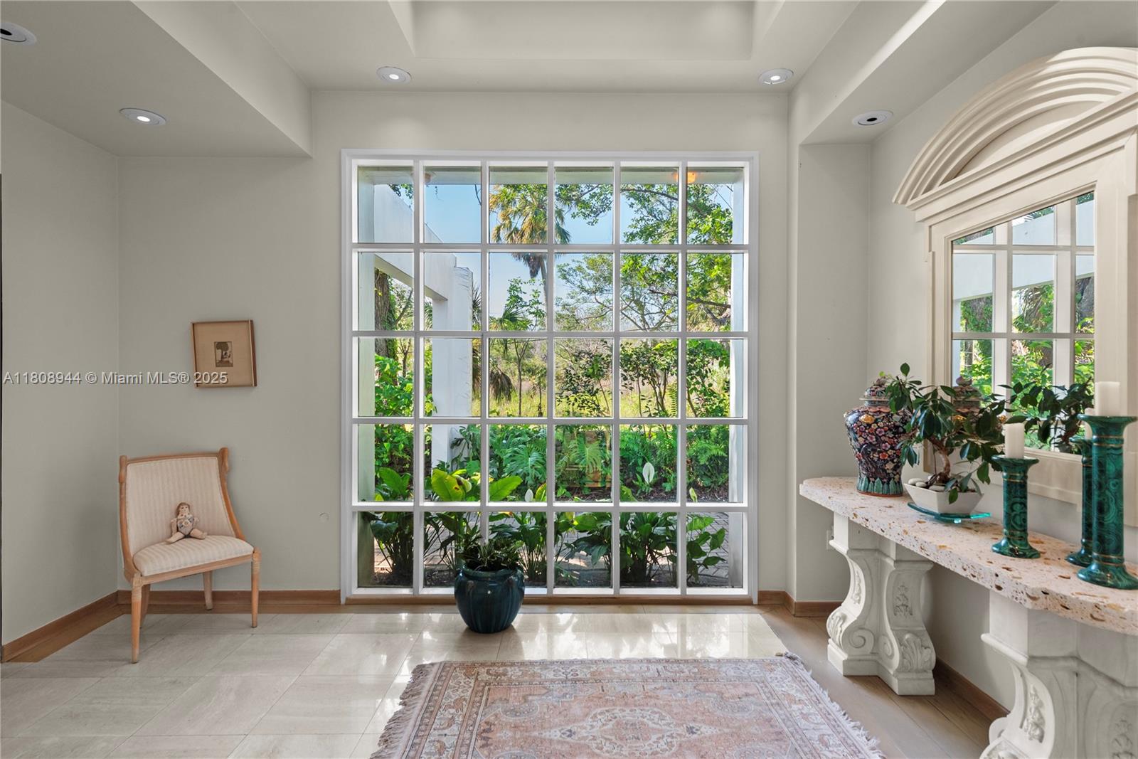 PALM VISTA - Residential