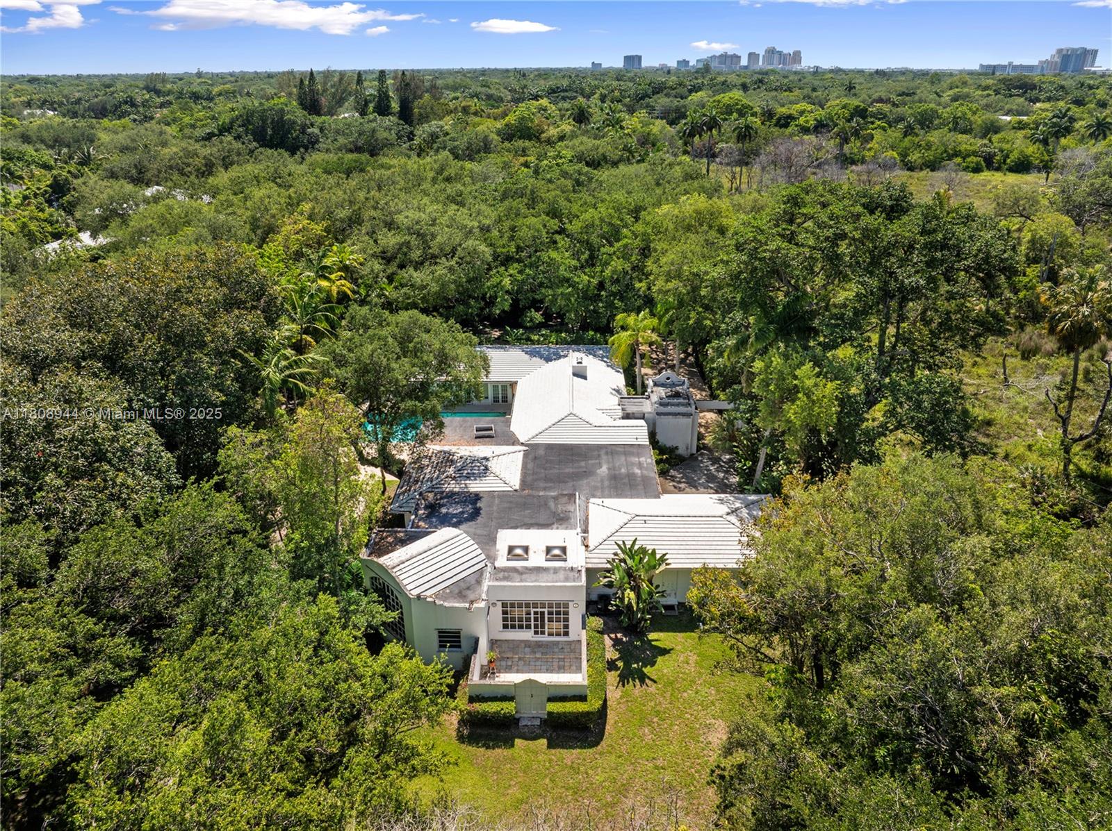 PALM VISTA - Residential