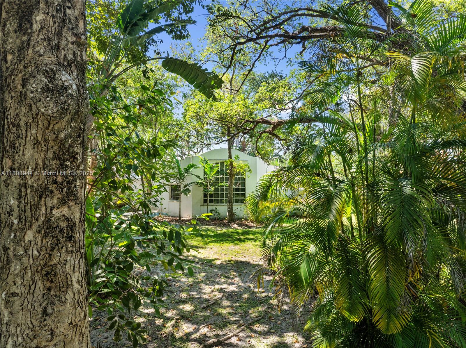 PALM VISTA - Residential