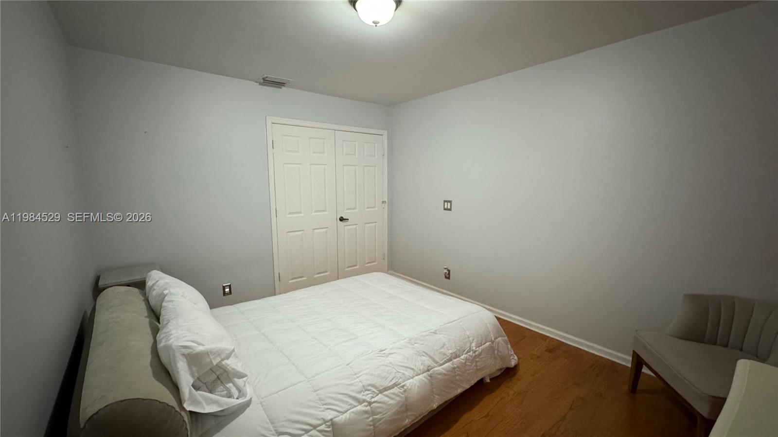 LYONS WEST - Residential