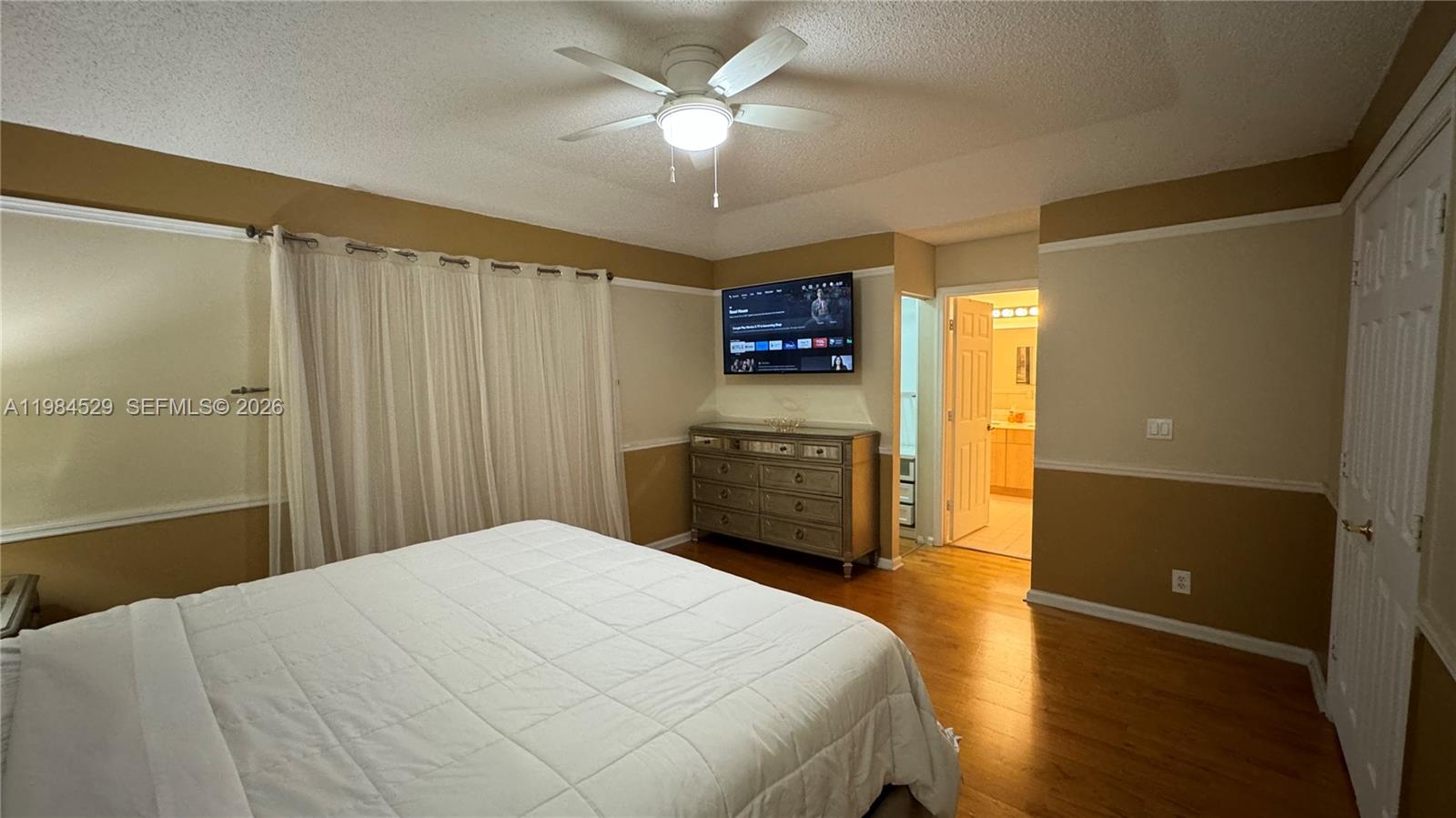 LYONS WEST - Residential