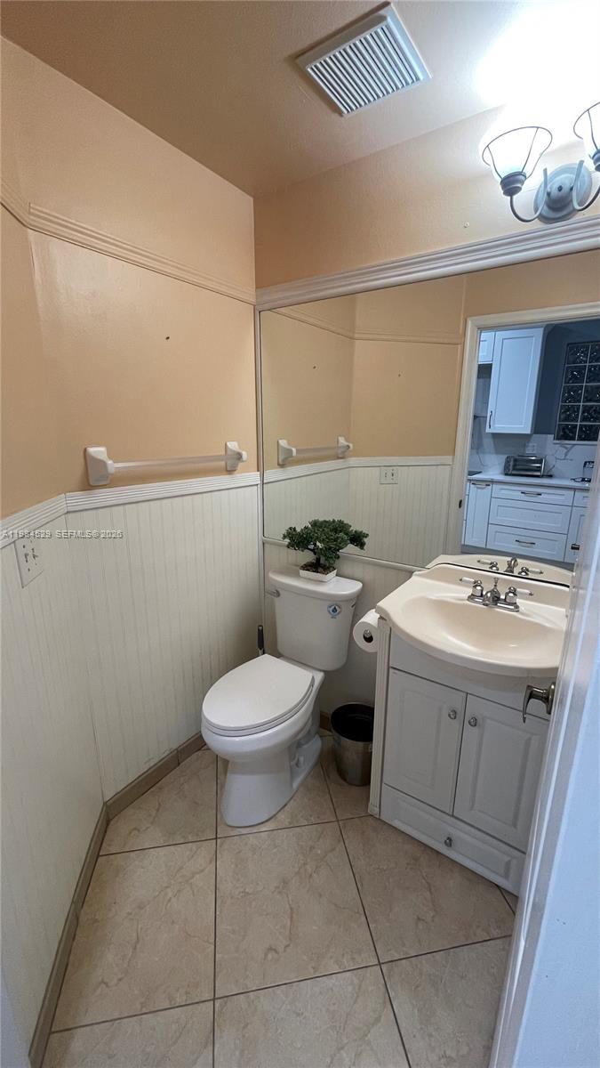 LYONS WEST - Residential