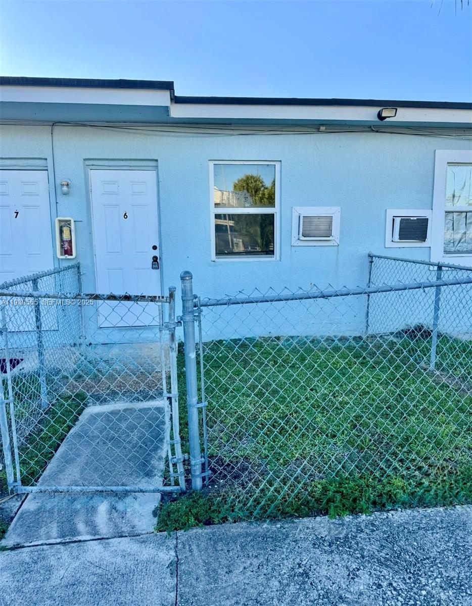 CARVER RANCHES - Residential Lease