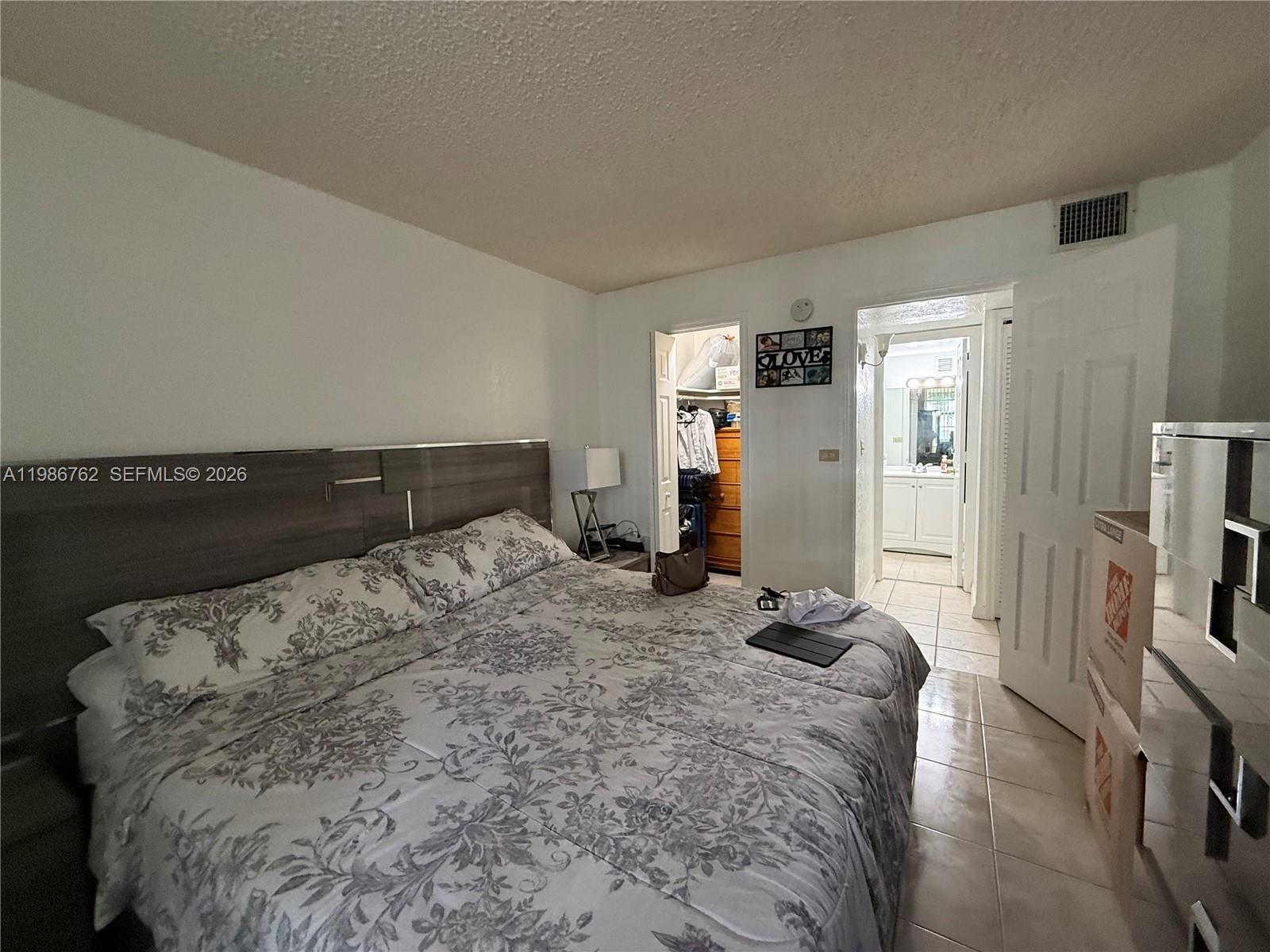 YOLANDA VILLAS - Residential Lease