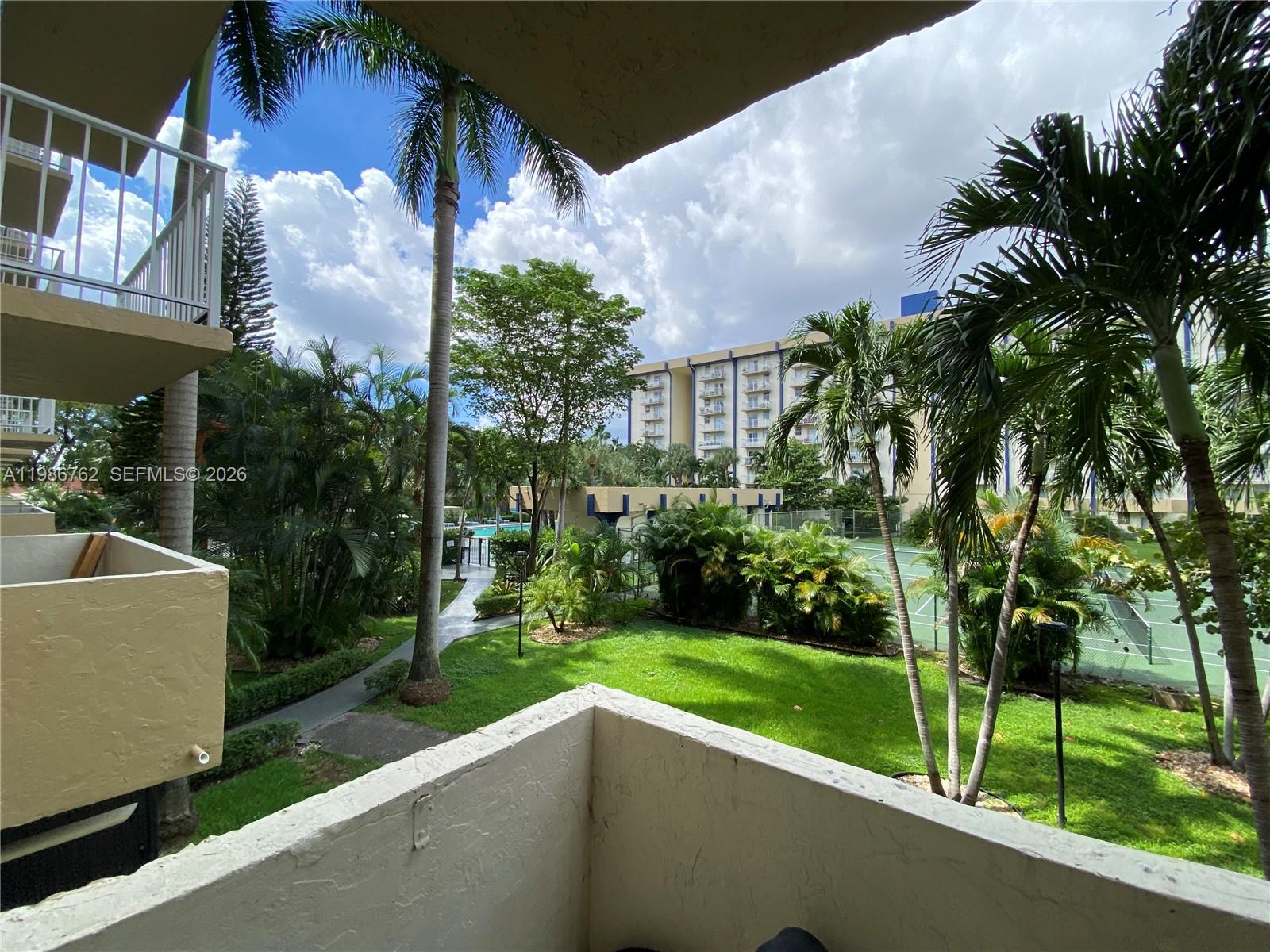 YOLANDA VILLAS - Residential Lease